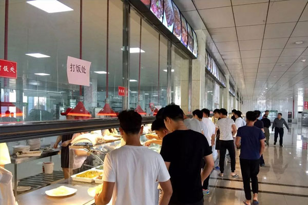 《學校食堂與學生集體用餐衛(wèi)生管理規(guī)定》
